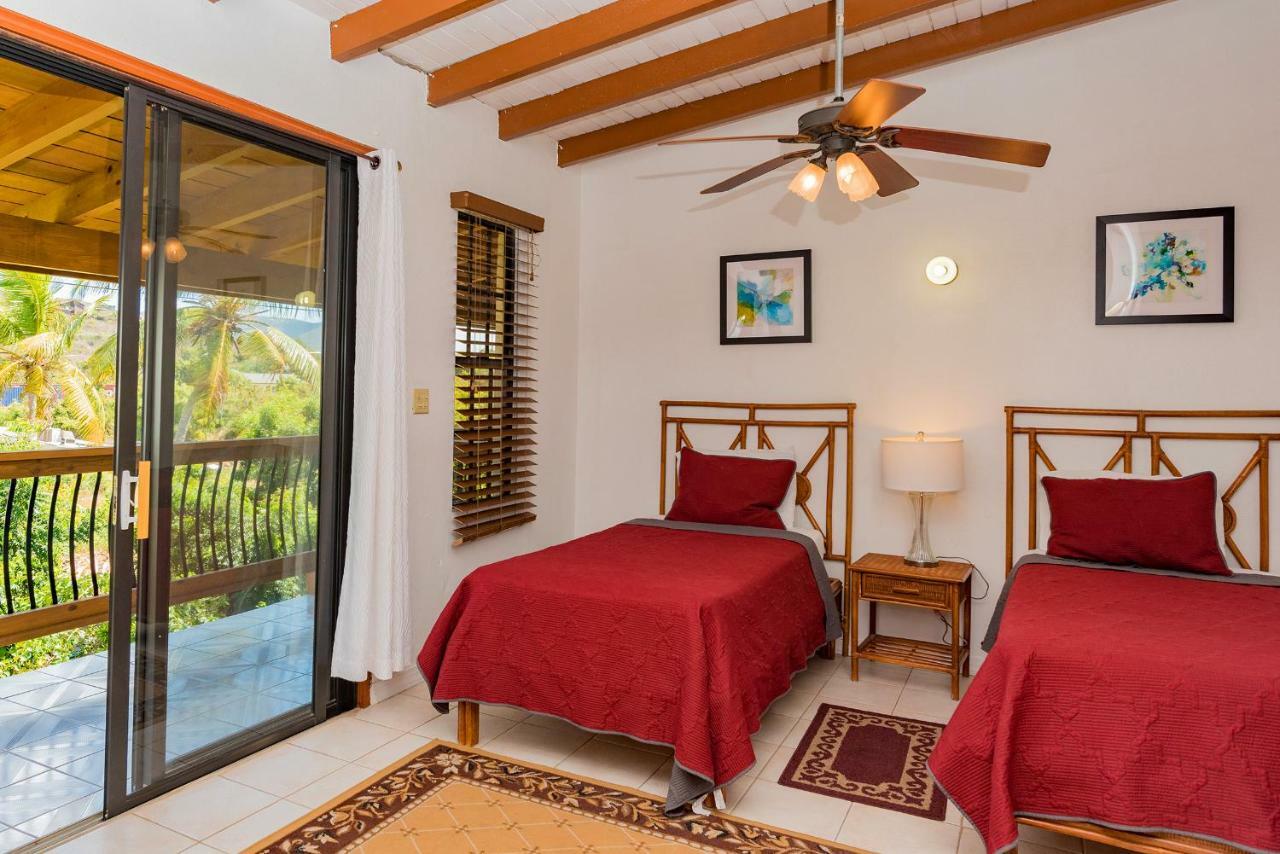 Bayview Vacation Apartments Спаниш-Таун Экстерьер фото